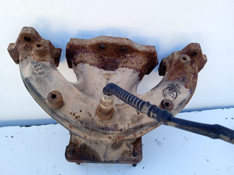 Recambio de colector escape para peugeot 206 cc referencia OEM IAM 0341G2  