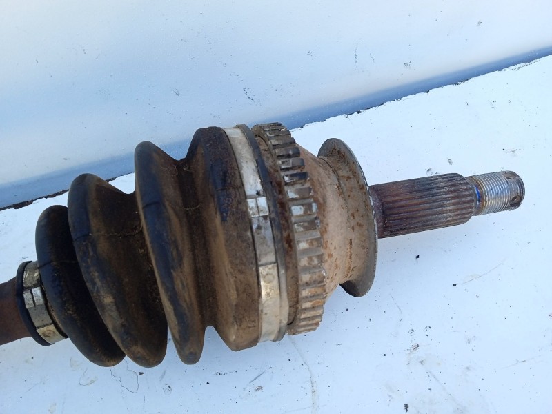 Recambio de transmision delantera derecha para kia magentis gls referencia OEM IAM 495003C791  