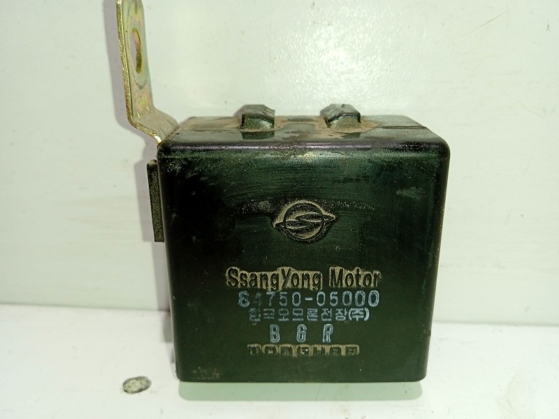 Recambio de modulo electronico para ssangyong rexton referencia OEM IAM 8475005000 84750-05000 8475005000