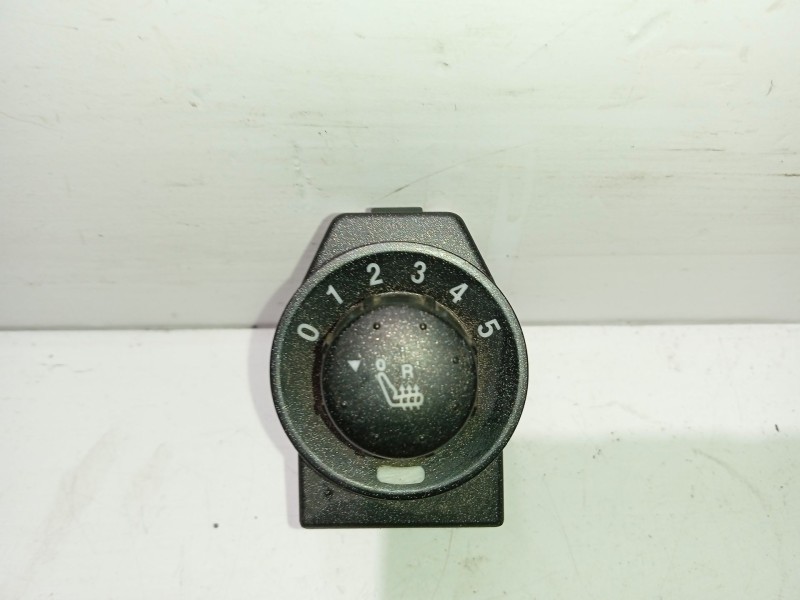 Recambio de interruptor para ssangyong rexton referencia OEM IAM 8554008C01  