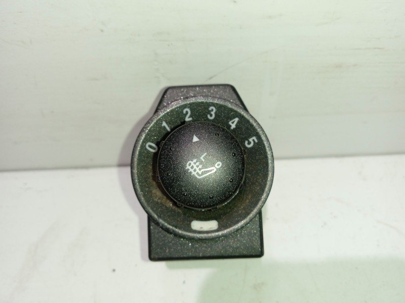 Recambio de interruptor para ssangyong rexton referencia OEM IAM 8554008C11  