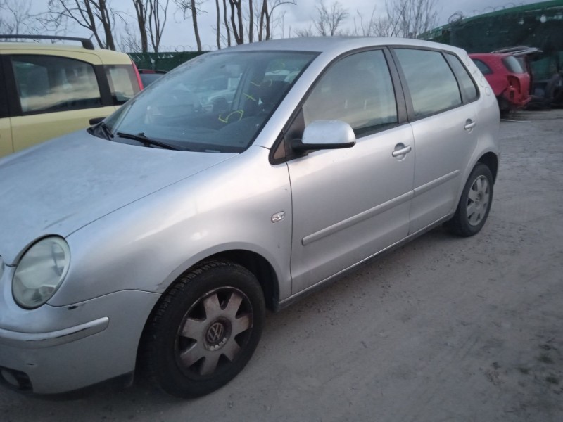 volkswagen polo iv sedán (9a4, 9a2, 9n2, 9a6) del año 2004