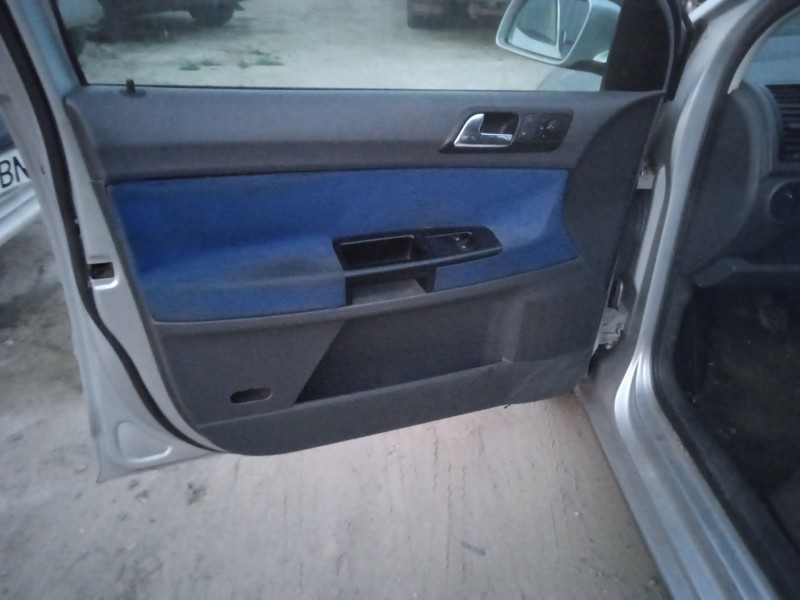 volkswagen polo iv sedán (9a4, 9a2, 9n2, 9a6) del año 2004