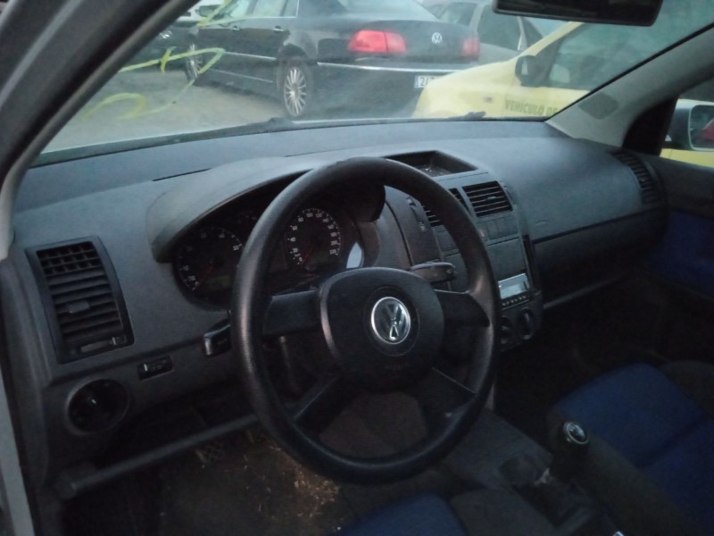 volkswagen polo iv sedán (9a4, 9a2, 9n2, 9a6) del año 2004