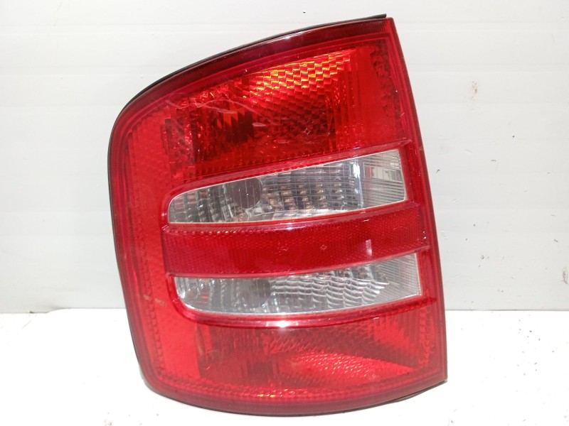 Recambio de piloto trasero izquierdo para skoda fabia i (6y2) 1.9 sdi referencia OEM IAM 6Y6945111C  