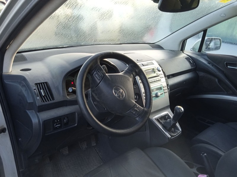 toyota corolla verso (zer_, zze12_, r1_) del año 2005