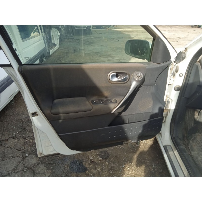 renault megane ii sedán (lm0/1_) del año 2004