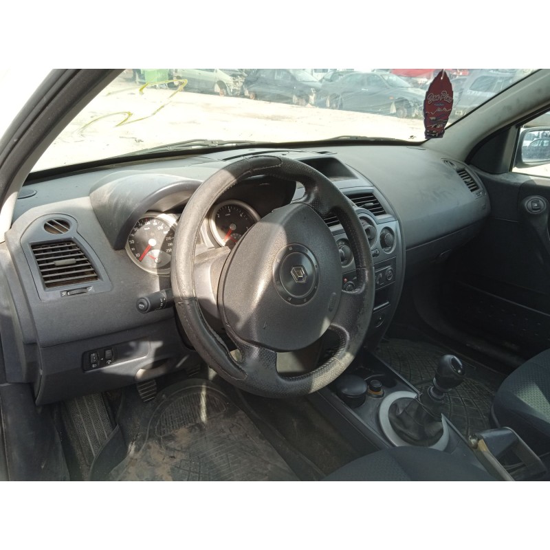 renault megane ii sedán (lm0/1_) del año 2004