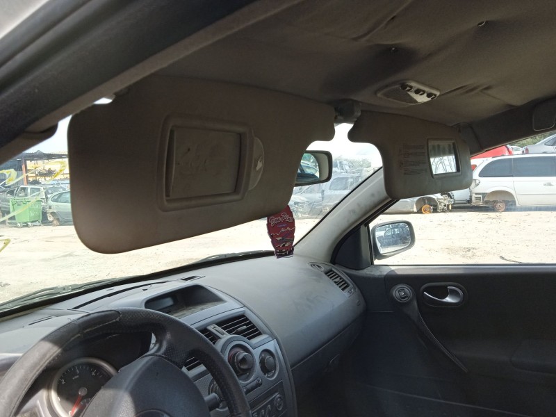 renault megane ii sedán (lm0/1_) del año 2004