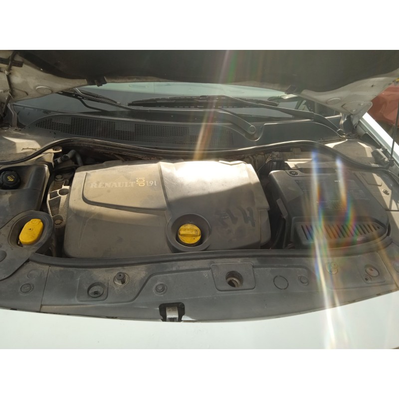 renault megane ii sedán (lm0/1_) del año 2004