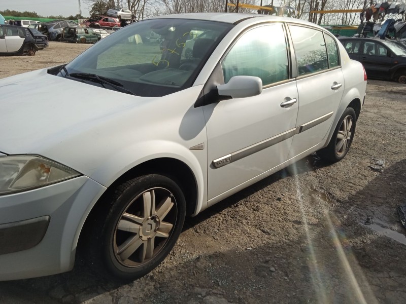 renault megane ii sedán (lm0/1_) del año 2004