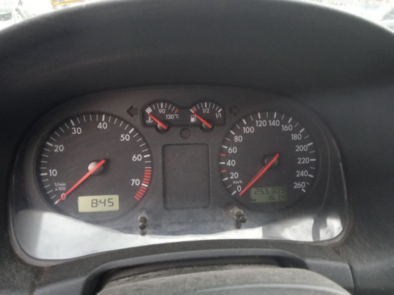 volkswagen golf iv (1j1) del año 1999