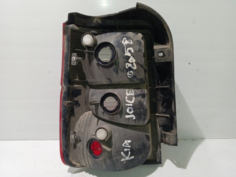 Recambio de piloto trasero derecho para kia joice ls referencia OEM IAM 92402M3100  