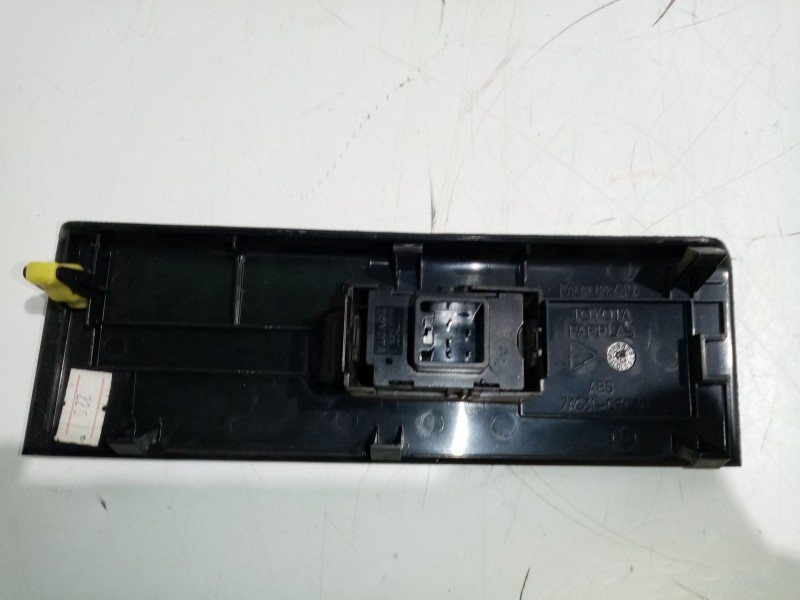 Recambio de mando elevalunas delantero derecho para toyota corolla verso (zer_, zze12_, r1_) 2.0 d-4d (cur10_) referencia OEM IA