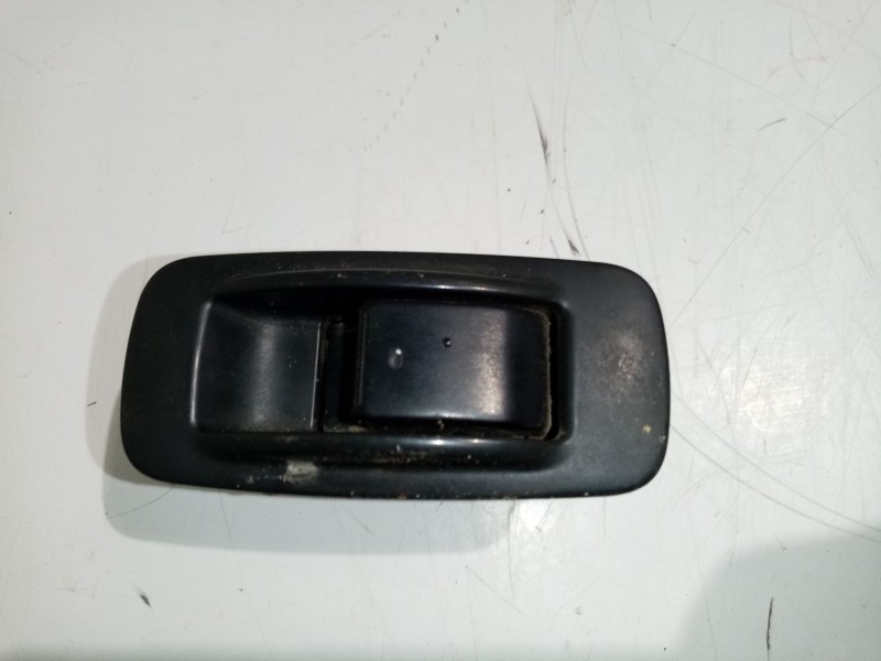 Recambio de mando elevalunas trasero izquierdo para toyota corolla verso (zer_, zze12_, r1_) 2.0 d-4d (cur10_) referencia OEM IA