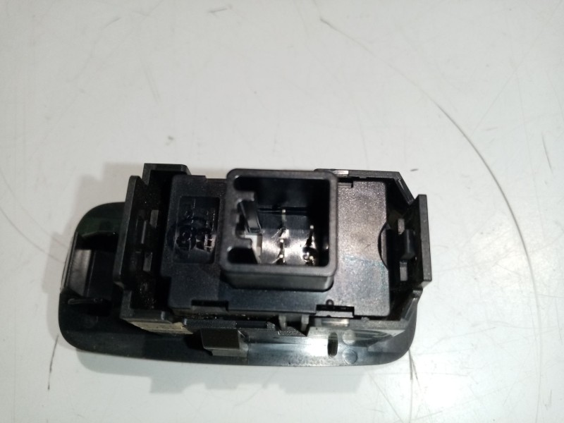 Recambio de mando elevalunas trasero derecho para toyota corolla verso (zer_, zze12_, r1_) 2.0 d-4d (cur10_) referencia OEM IAM 