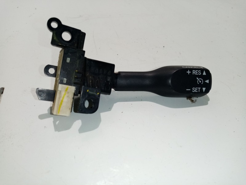 Recambio de mando volante para toyota corolla verso (zer_, zze12_, r1_) 2.0 d-4d (cur10_) referencia OEM IAM 18A174  