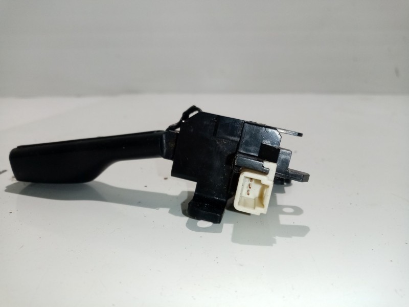 Recambio de mando volante para toyota corolla verso (zer_, zze12_, r1_) 2.0 d-4d (cur10_) referencia OEM IAM 18A174  