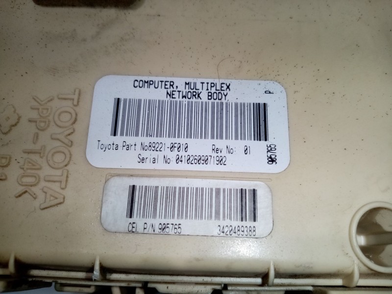 Recambio de caja reles / fusibles para toyota corolla verso (zer_, zze12_, r1_) 2.0 d-4d (cur10_) referencia OEM IAM 892210F010 