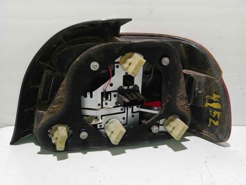 Recambio de piloto trasero izquierdo para bmw serie 5 berlina (e39) 520i exclusive referencia OEM IAM 63216900209  