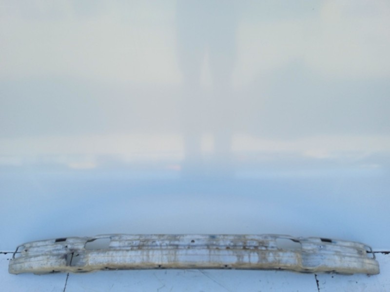 Recambio de refuerzo paragolpes delantero para bmw serie 5 berlina (e39) 520i exclusive referencia OEM IAM 51118245858  