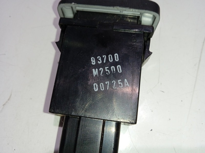 Recambio de interruptor para kia joice ls referencia OEM IAM 93700M2500  
