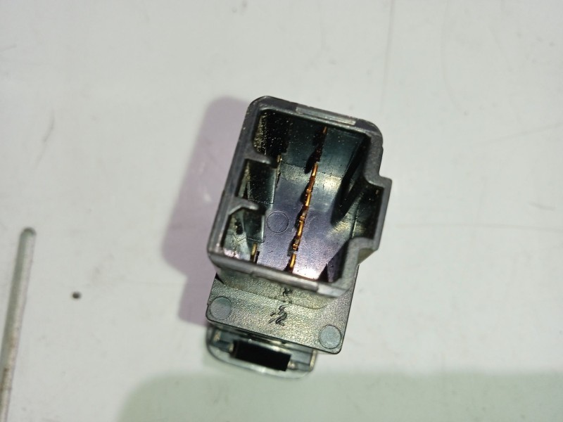 Recambio de interruptor para kia joice ls referencia OEM IAM 864W0119  