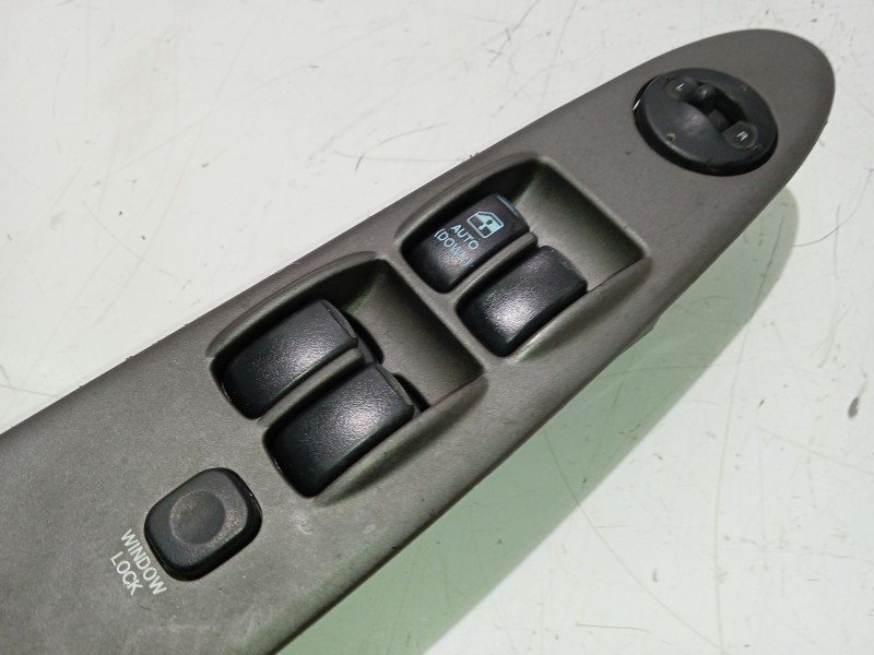 Recambio de mando elevalunas delantero izquierdo para kia joice ls referencia OEM IAM 621W02250  