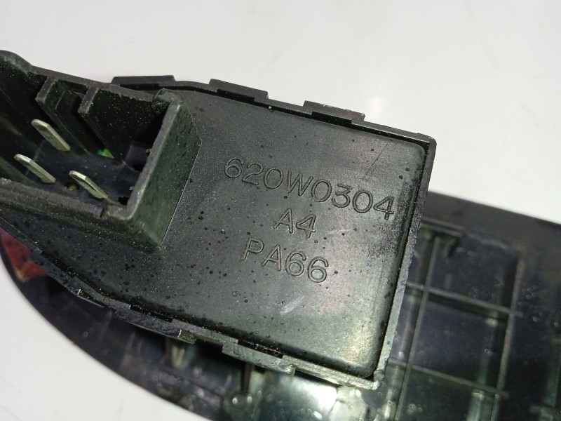 Recambio de mando elevalunas trasero izquierdo para kia joice ls referencia OEM IAM 620W0304  