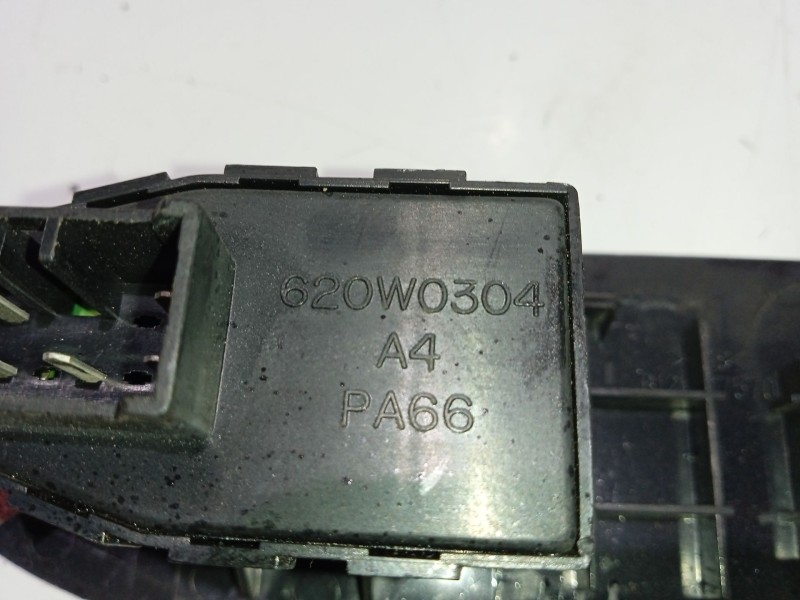 Recambio de mando elevalunas delantero derecho para kia joice ls referencia OEM IAM 620W0304  