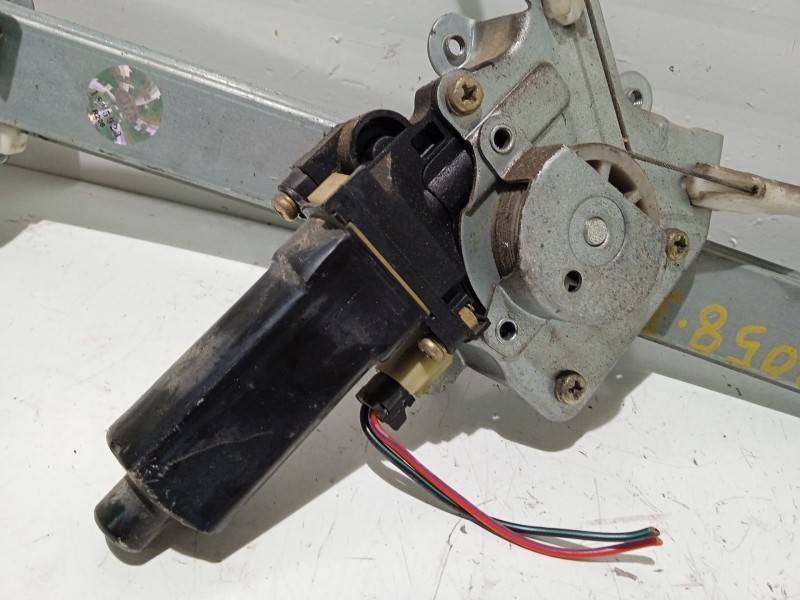Recambio de elevalunas trasero izquierdo para kia joice ls referencia OEM IAM 83403M2001  