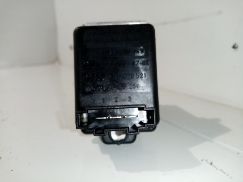 Recambio de resistencia calefaccion para audi a6 berlina (4b2) 2.5 tdi referencia OEM IAM 4B0820521  