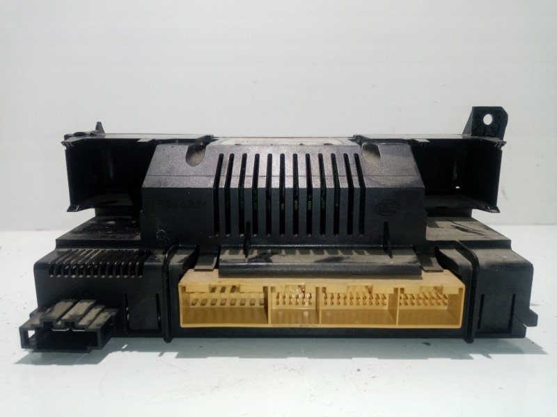 Recambio de mando climatizador para audi a6 berlina (4b2) 2.5 tdi referencia OEM IAM 4B0820043K  