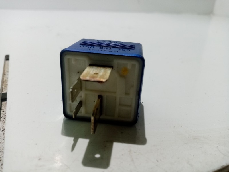 Recambio de rele para audi a6 berlina (4b2) 2.5 tdi referencia OEM IAM 8A0951253  