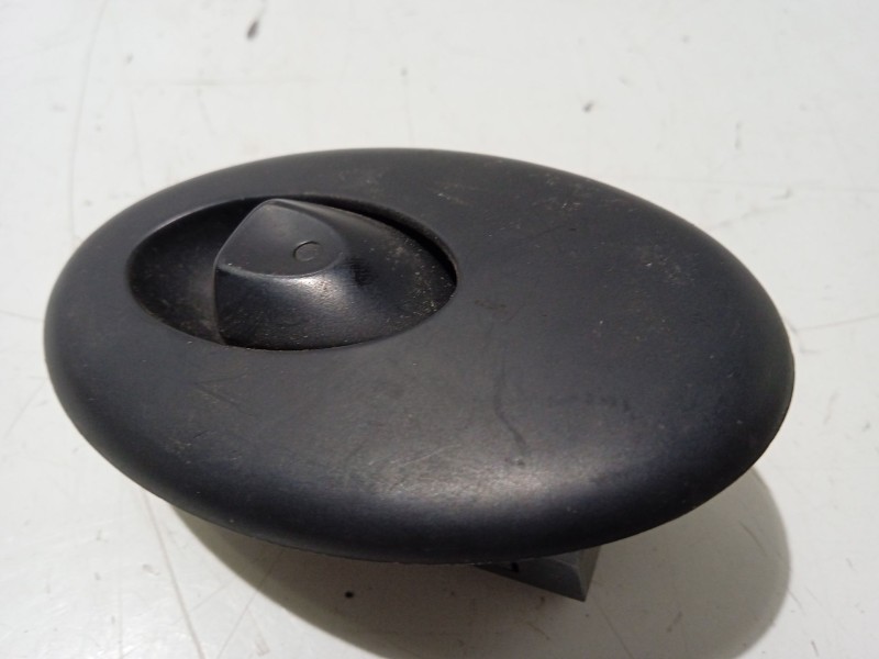 Recambio de mando elevalunas trasero derecho para mg serie 75 (rj) 2.0 16v cdt referencia OEM IAM YUD100741  