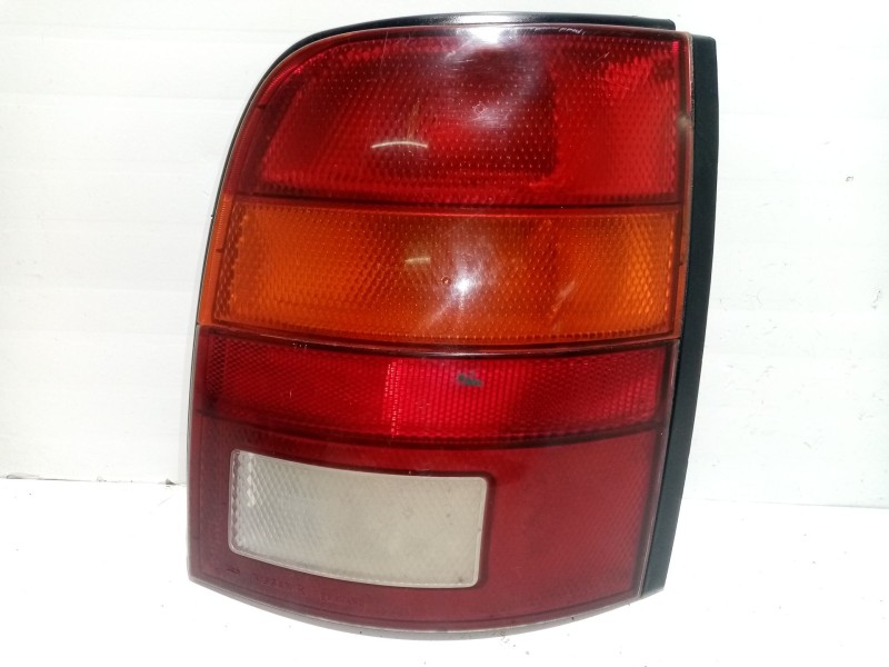 Recambio de piloto trasero izquierdo para nissan micra (k11) 1.0 16v cat referencia OEM IAM B65555F301   Recambio de piloto trasero izquierdo para nissan micra (k11) 1.0 16v cat referencia OEM IAM B65555F301