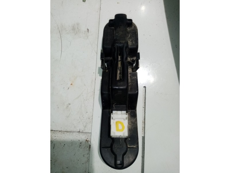 Recambio de portalamparas para nissan micra (k11) 1.0 16v cat referencia OEM IAM   