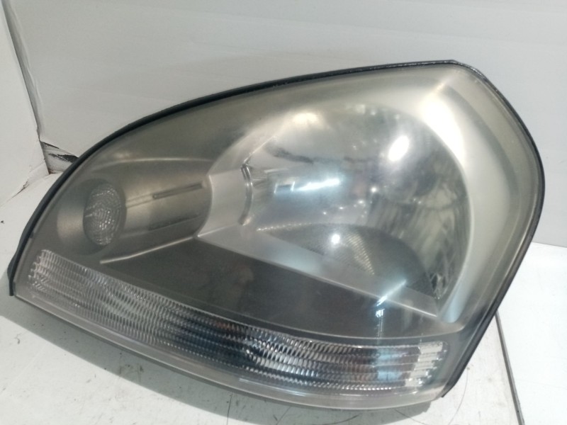 Recambio de faro izquierdo para hyundai tucson (jm) 2.0 referencia OEM IAM 921012EXXX  