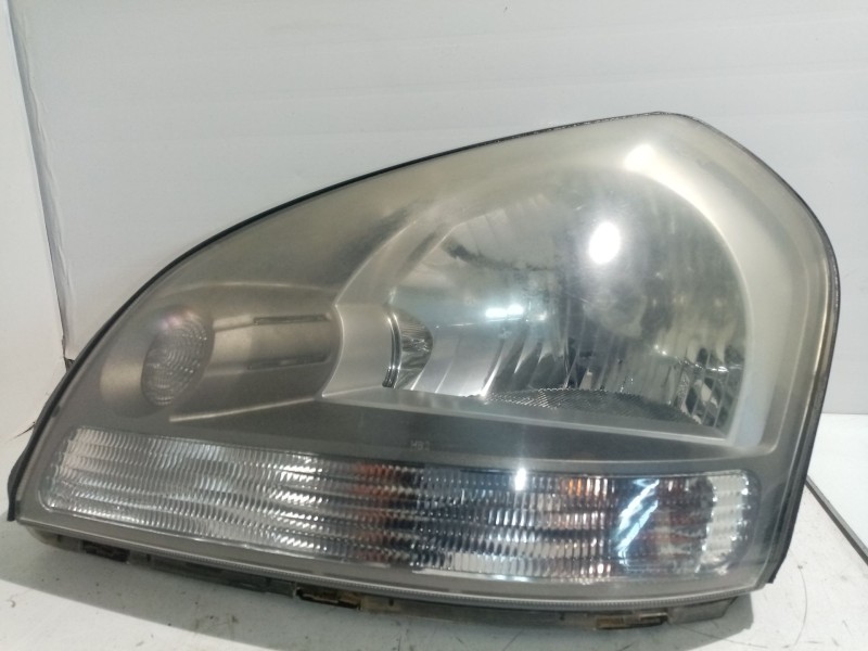 Recambio de faro izquierdo para hyundai tucson (jm) 2.0 referencia OEM IAM 921012EXXX  
