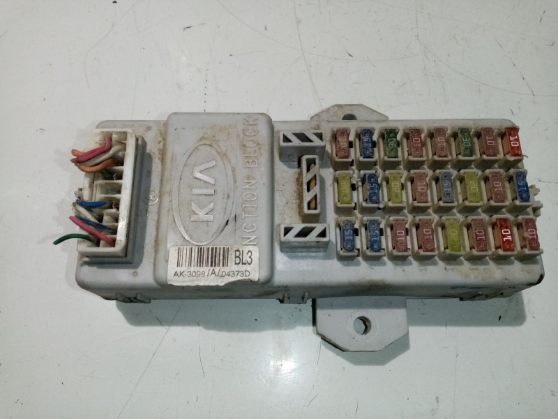 Recambio de caja reles / fusibles para kia sorento 2.5 crdi cat referencia OEM IAM 911703E920  