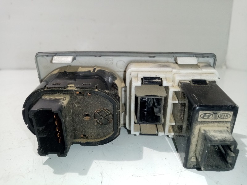 Recambio de modulo electronico para kia sorento 2.5 crdi cat referencia OEM IAM 612W16240  