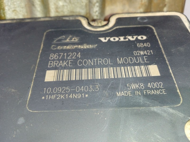 Recambio de abs para volvo xc90 t6 geartronic referencia OEM IAM 8671224  