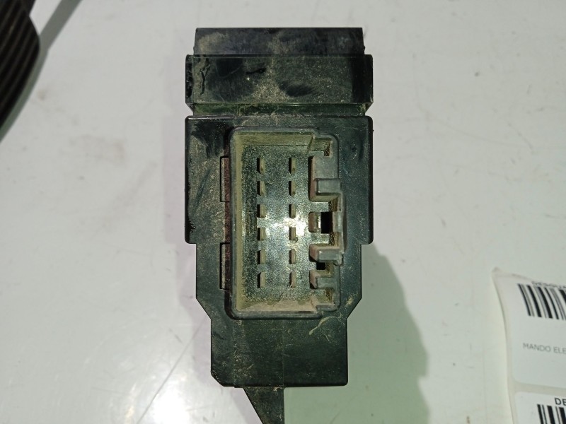 Recambio de mando elevalunas delantero derecho para volvo xc90 t6 geartronic referencia OEM IAM 30732817  