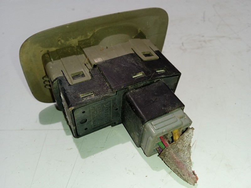 Recambio de mando elevalunas trasero izquierdo para volvo xc90 t6 geartronic referencia OEM IAM 30658696  