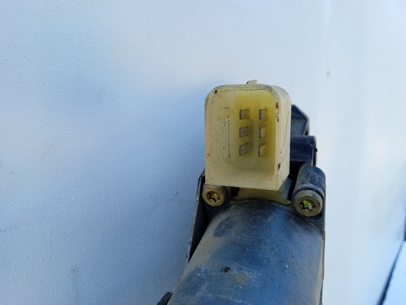 Recambio de elevalunas delantero derecho para volvo xc90 t6 geartronic referencia OEM IAM 8626321  