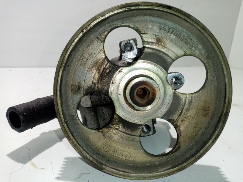 Recambio de bomba direccion para citroën xsara picasso referencia OEM IAM 9637000980  