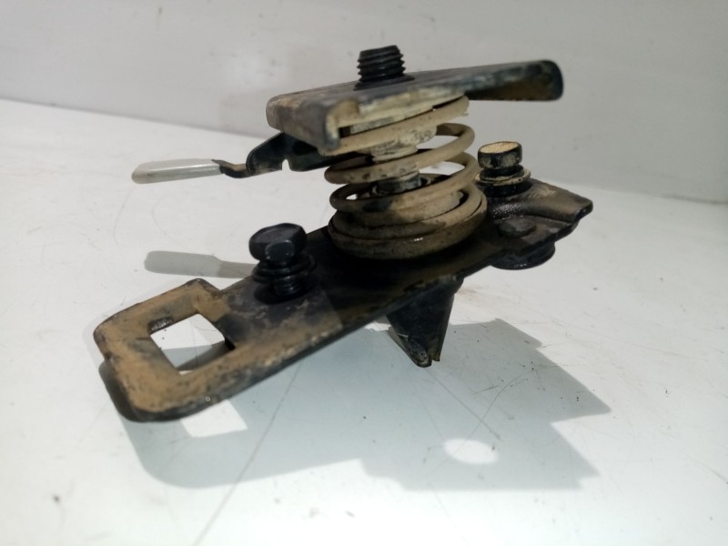 Recambio de cerradura capot para chevrolet kalos 1.4 se referencia OEM IAM   