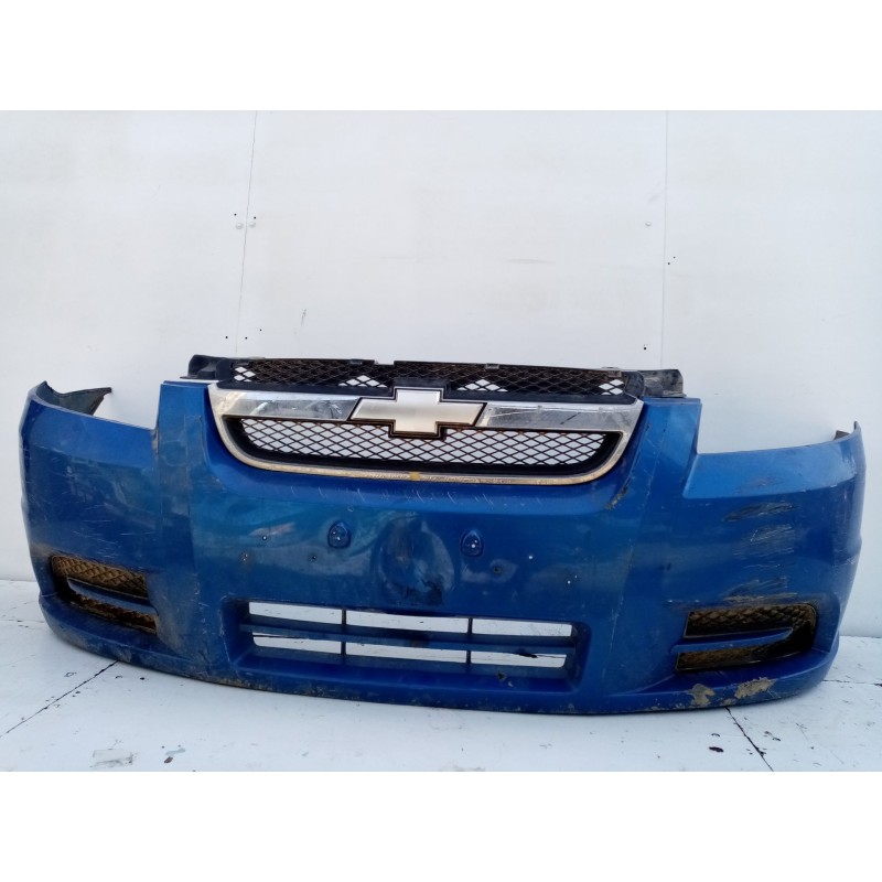 Recambio de paragolpes delantero para chevrolet aveo 1.4 cat referencia OEM IAM 93742764  