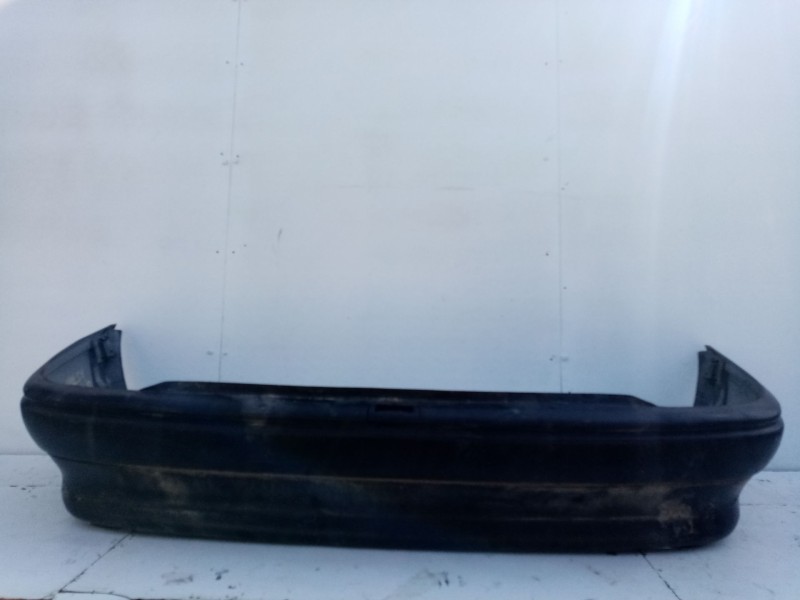 Recambio de paragolpes trasero para opel astra f berlina 1.6 cat referencia OEM IAM 1404457 1404123 