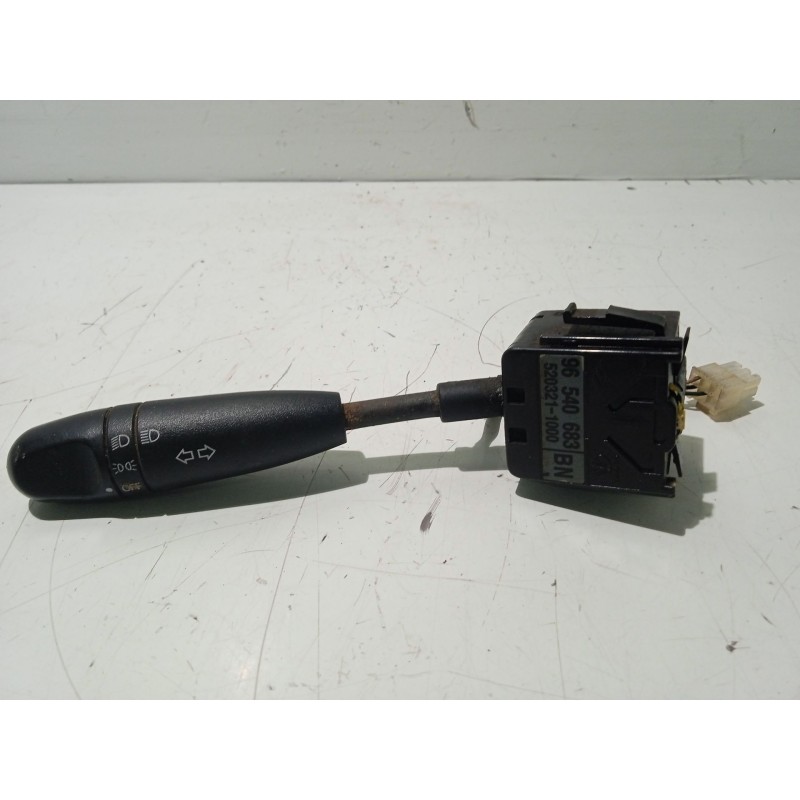 Recambio de mando intermitentes para chevrolet aveo 1.4 cat referencia OEM IAM 96540683  